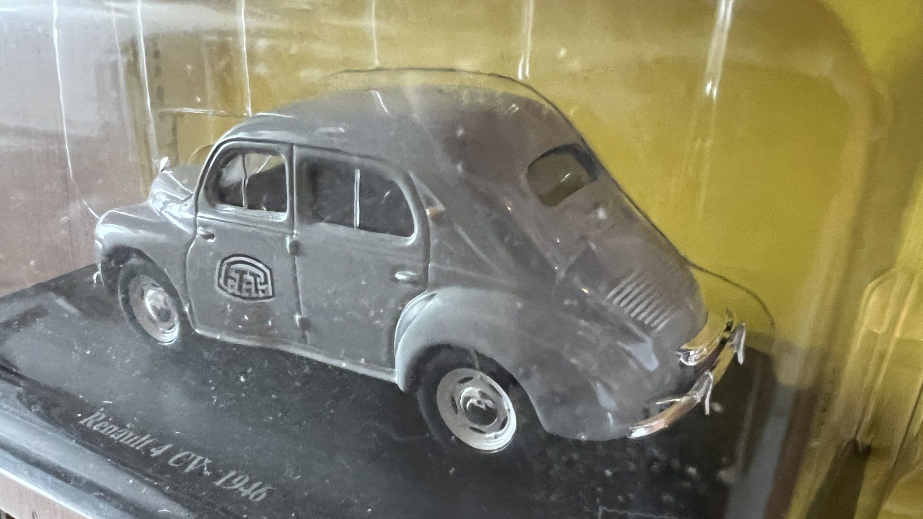 Renault Modellini d'auto: Renault 4 CV 1946 La Poste 1/43 – Nuovo e nell'imballaggio originale da Meilen venduto da rdv_n7s9 2