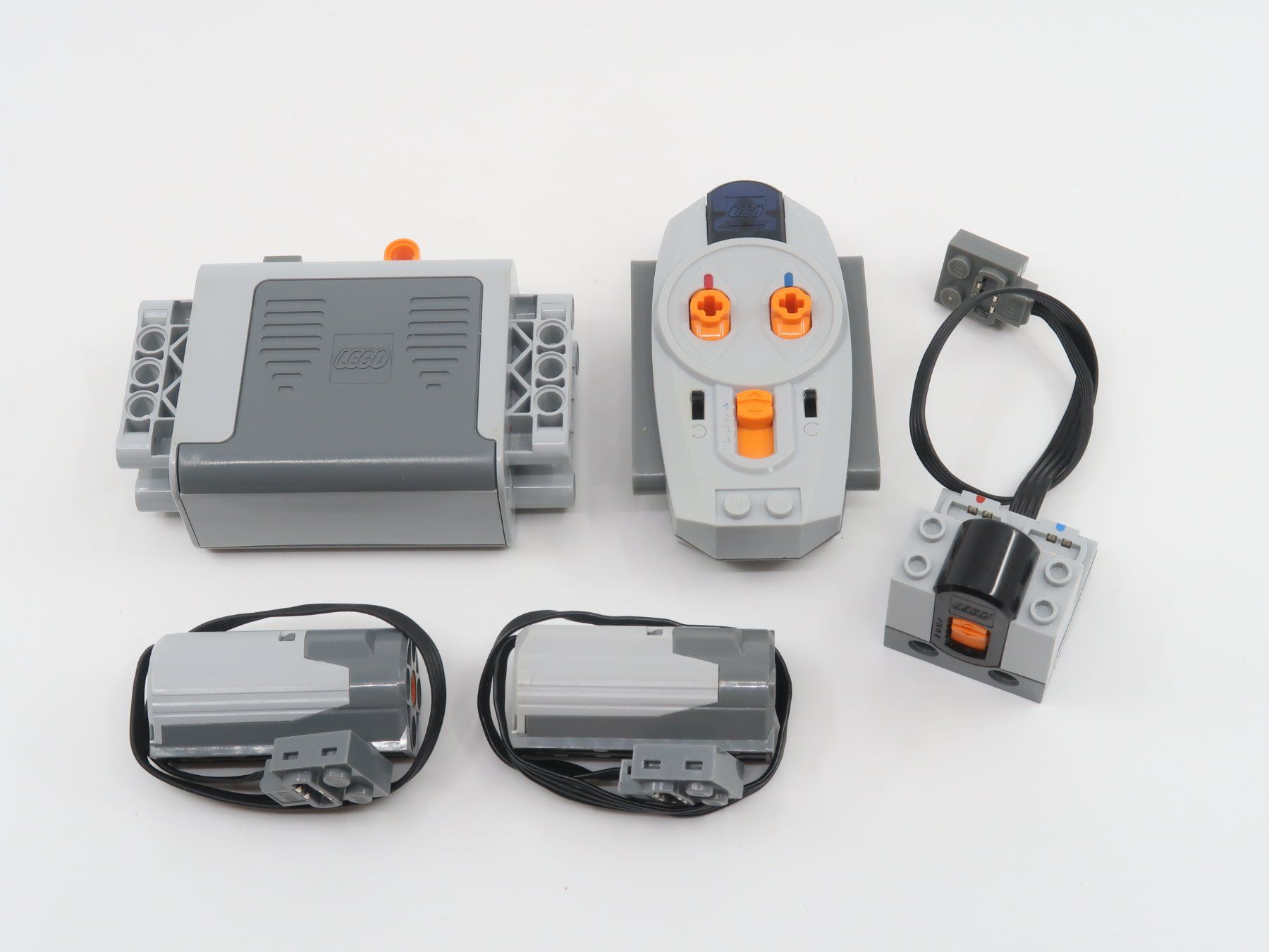 Lego Spielzeuge: Lego Technic Power Functions Set Motor Steuerung Batteriebox – Gebraucht aus Oberwil b. Büren von nih_qt5f