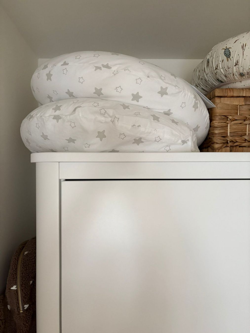 Cuscini: Breastfeeding Pillow – Usato da Zürich venduto da ele_9l7r