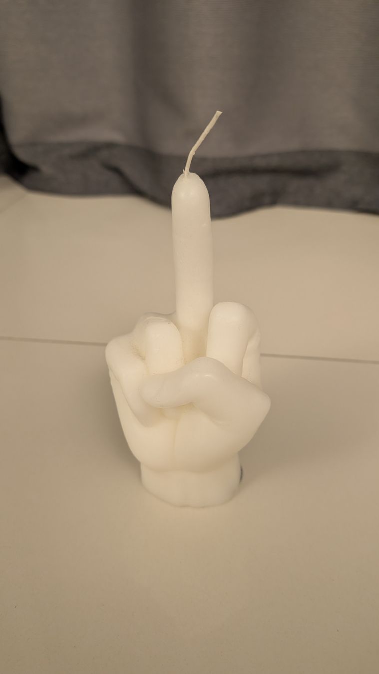 Candele: The Middle Finger - Kerze, Neu – Nuovo e nell'imballaggio originale da Liestal venduto da ericx.oc 2