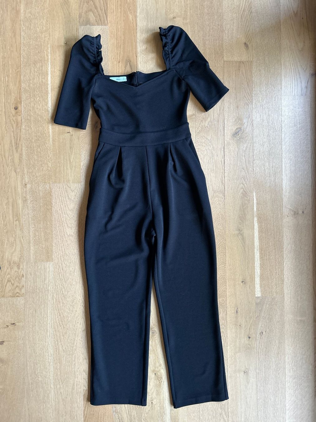 Mango Tute: Combinaison noire – Usato da Martigny venduto da m_juli