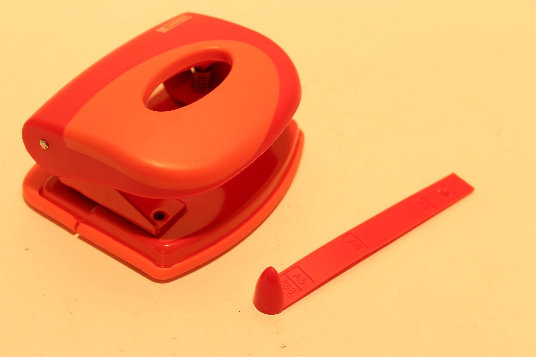 Macchine rilegatrici: Locher, Soft Touch, rot – Nuovo e nell'imballaggio originale da Fehraltorf venduto da haefens 2