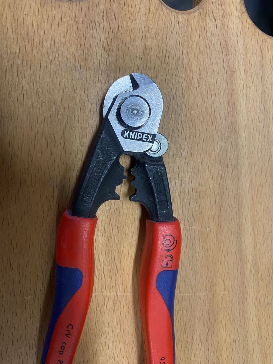 Knipex Tutti gli attrezzi: Knipex Bolzenschneider ab 1.- – Nuovo (secondo la descrizione) da Wabern venduto da HK-Design 1