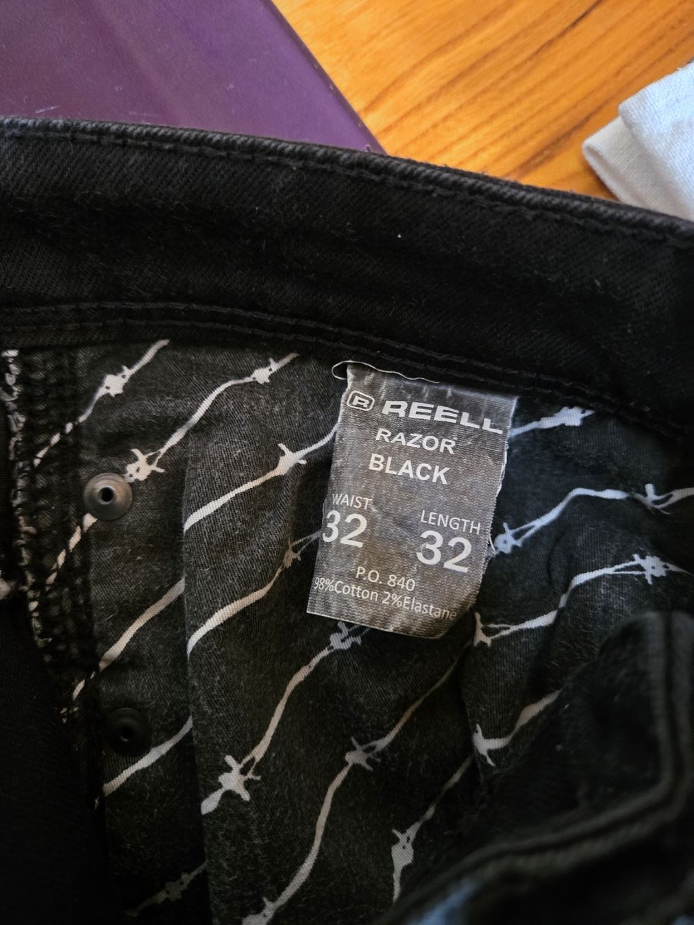 Jeans: Jeans Reell DNM Razor Black – Usato da Sion venduto da Oonathoo 2