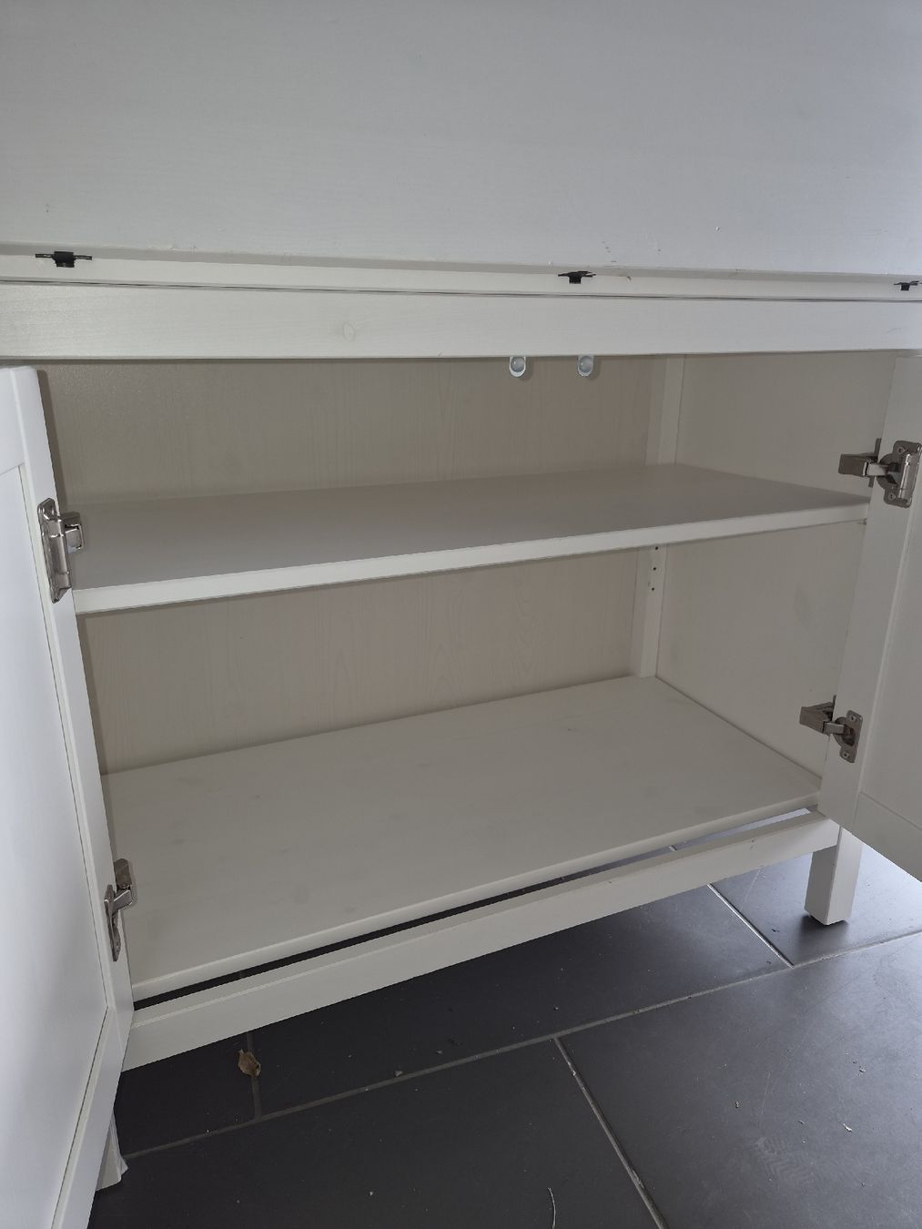 Cassettiere: Sekretär weiss ca. 89x46x108 cm  – Usato da Dürrenäsch venduto da Uliu 4