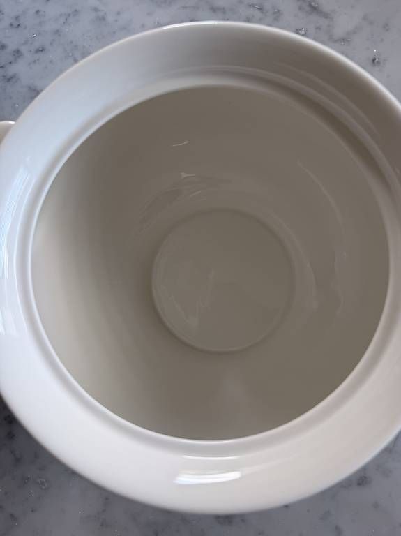 Coupes: Villeroy & Boch Suppenterrine mit Deckel – D'occasion à Adligenswil par TST04 2