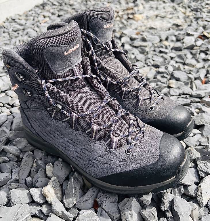 Scarpe da donna: Lowa Wanderschuh Exporer Mid 39 1/2 – Usato da Itingen venduto da grapri