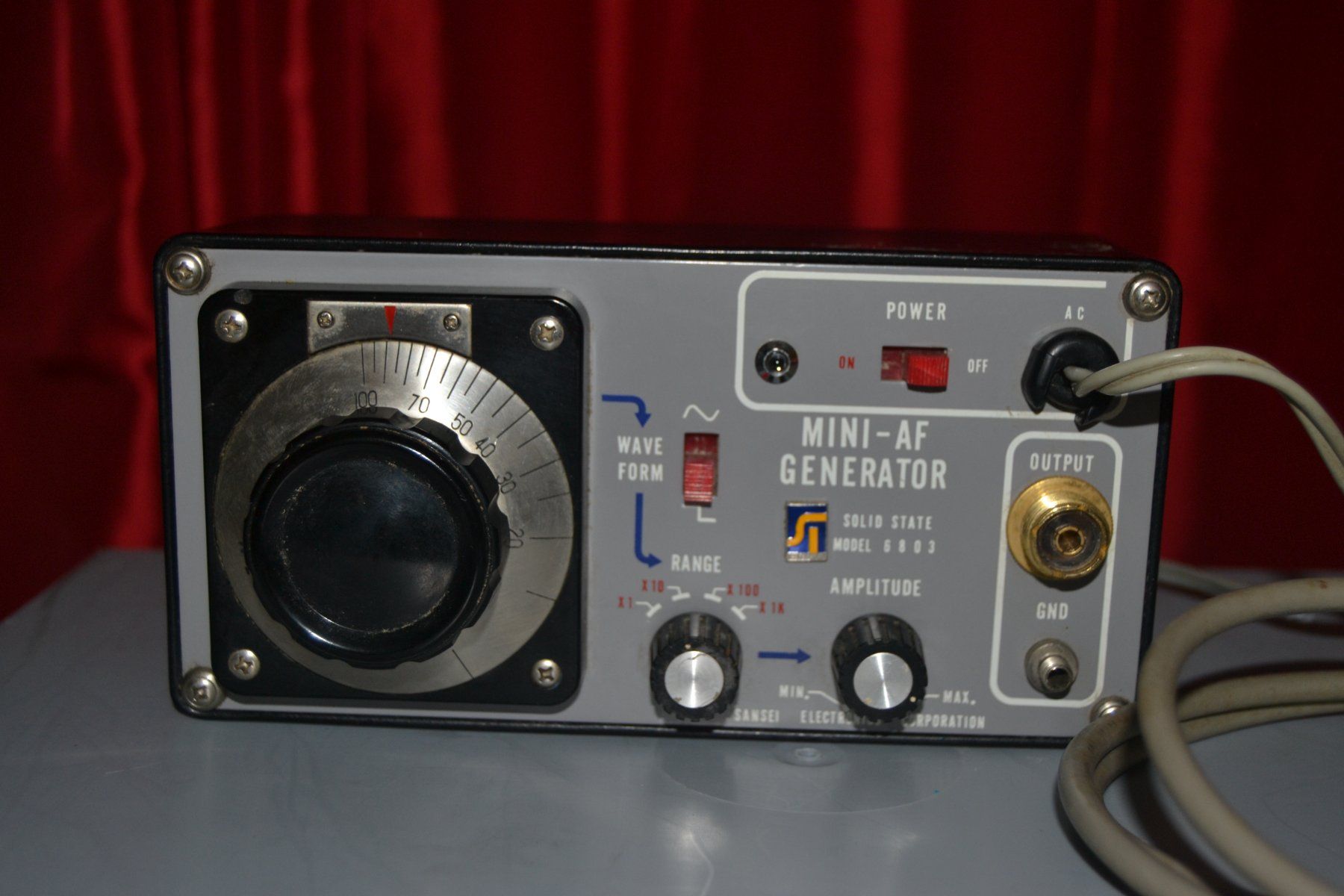 Mesurer: MINI AF-Generator 10Hz - 100KHz – D'occasion à Wil SG par fanofrio