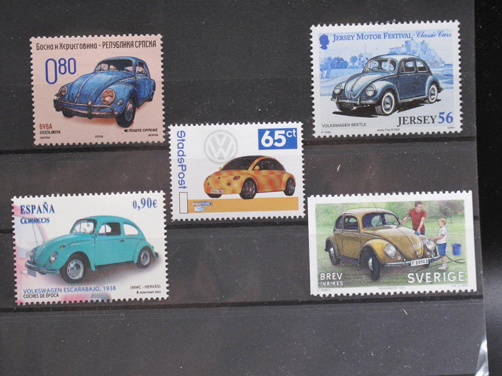 Tutti i francobolli: Auto  Volkswagen Käfer  5 Marken ** – Usato da Wil SG venduto da fva01