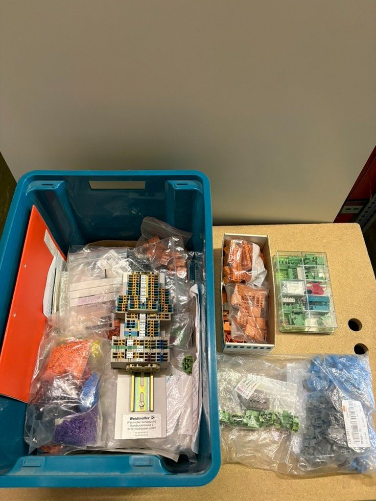 Elektronikbauteile: Elektronik-Lagerposten aus Liquidation – Neu und originalverpackt aus Steinhausen von X308 5
