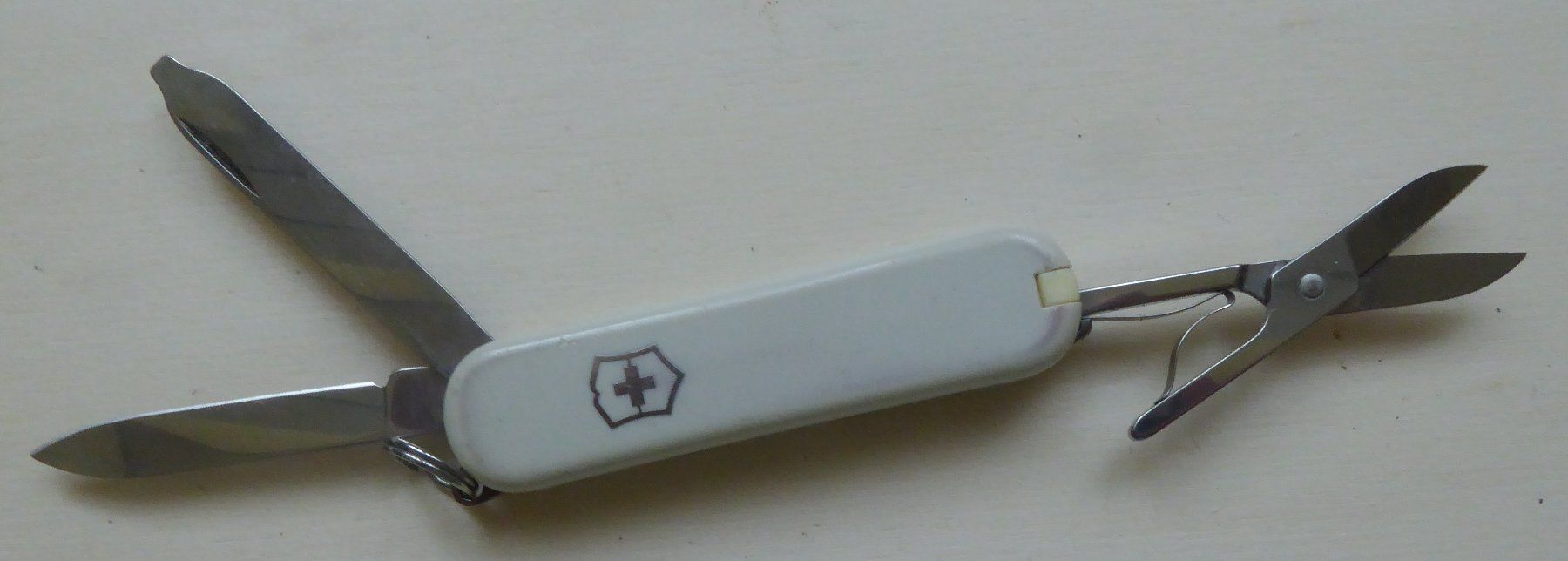 Victorinox Coltelli tascabile: Victorinox Classic Sackmesser Velux – Usato da Gossau SG venduto da tenerife11 1