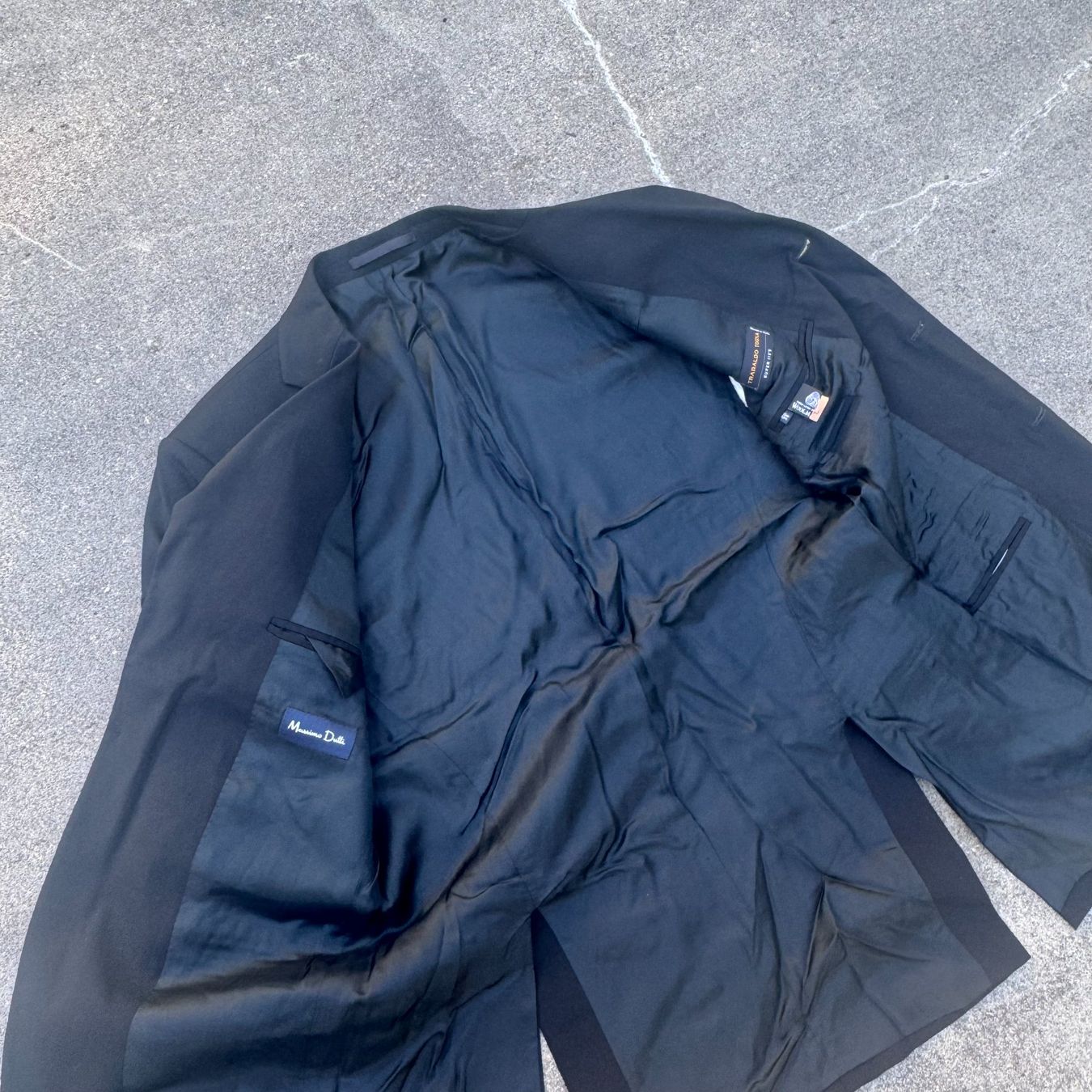 Massimo Dutti Anzüge: Massimo Dutti vintage black Woolmark blazer jacket herren – Gebraucht aus St. Gallen von sourced_limited 2
