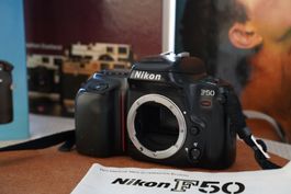 Nikon F50 + Betriebsanleitung