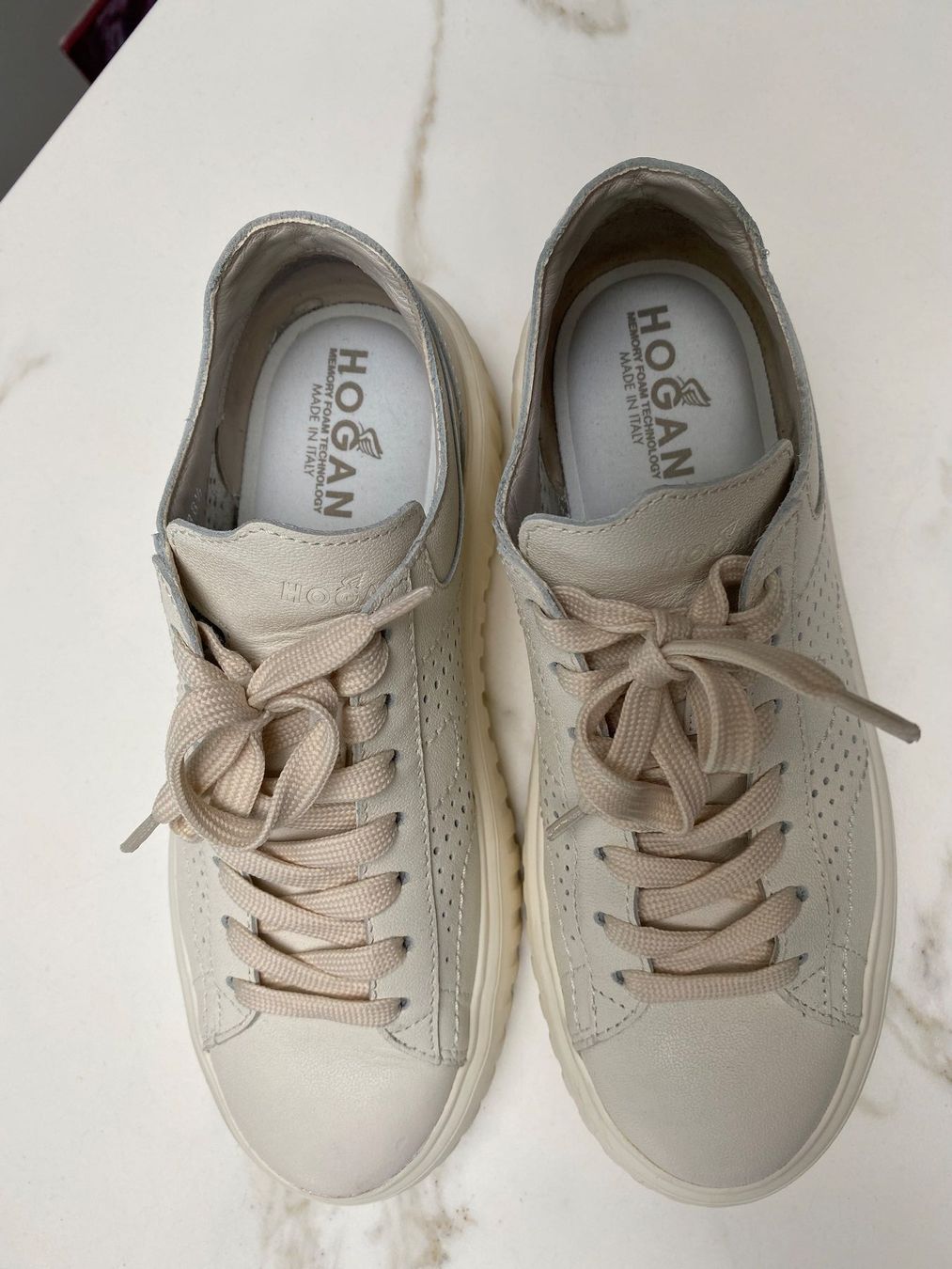 Hogan Scarpe da donna: Damen Sneaker Hogan Gr. 38 1/2 – Usato da Richterswil venduto da Busanca 1