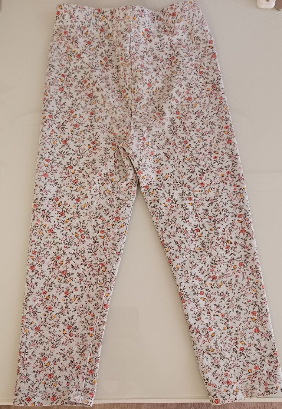 Collants & Leggings: Dünne Mädchen Leggings 97cm – D'occasion à Matzingen par celine.b.99 2
