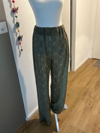 leichte Sommerhosen olivgrün von Byic Gr. S