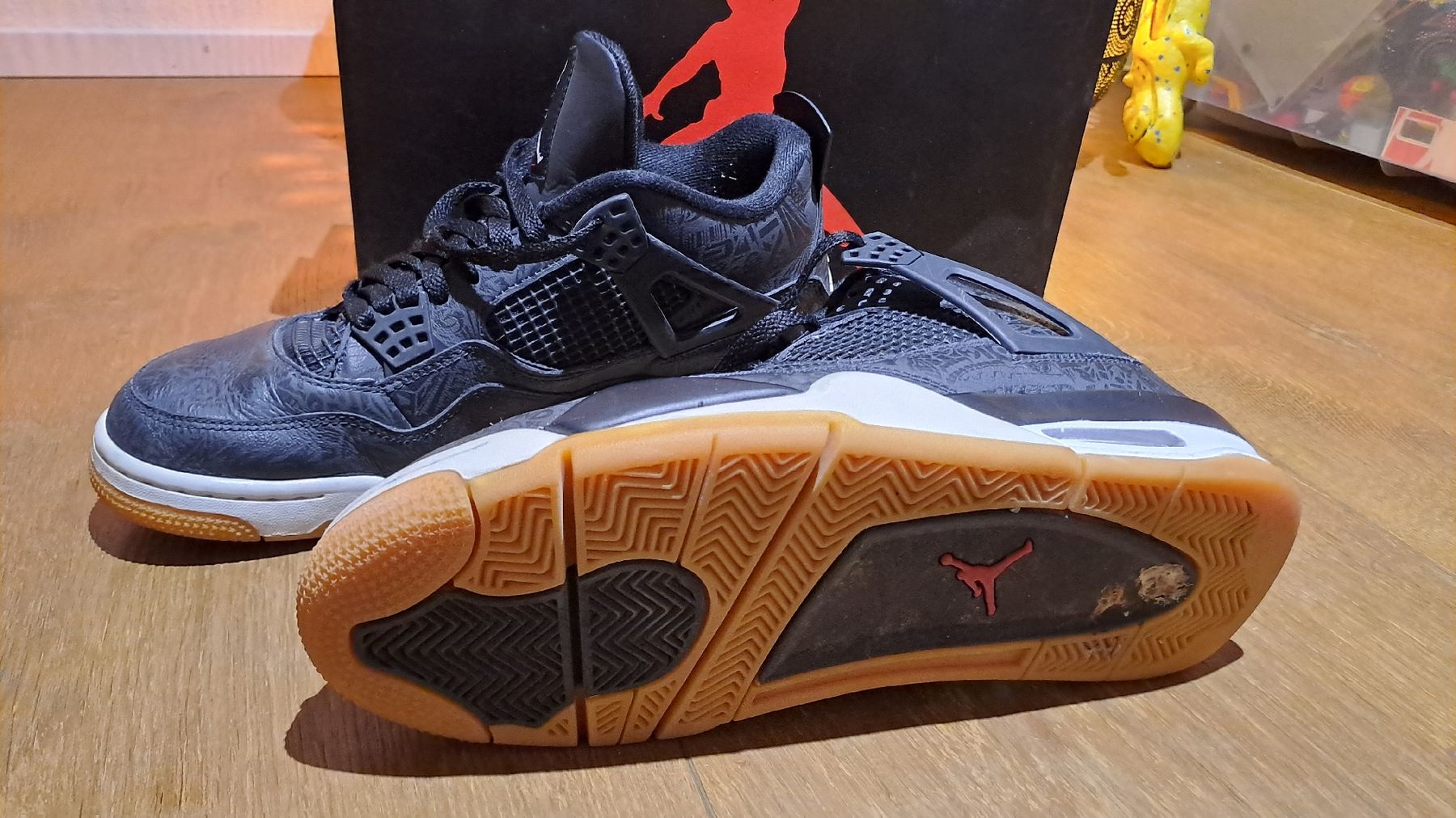 Herrenschuhe: jordan 4 retro – Gebraucht aus Emmenbrücke von jkuster 1