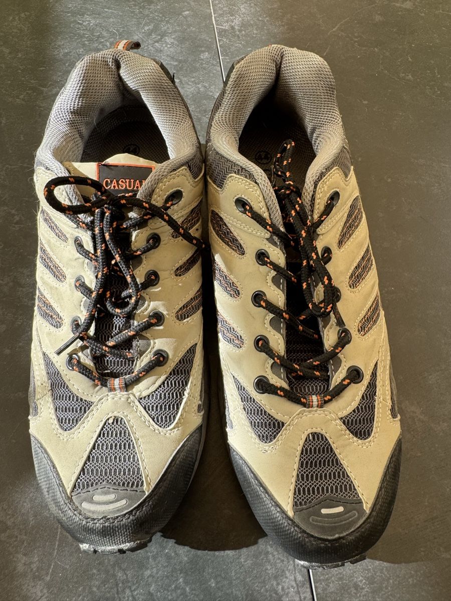 Scarpe da uomo: Wanderschuhe Casual Grösse 44 NEUWERTIG – Usato da Thun venduto da Pfausi1966 1