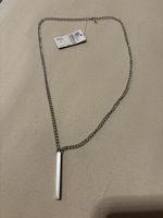 Halskette mit Stab Anhänger in Silber Farbe neu