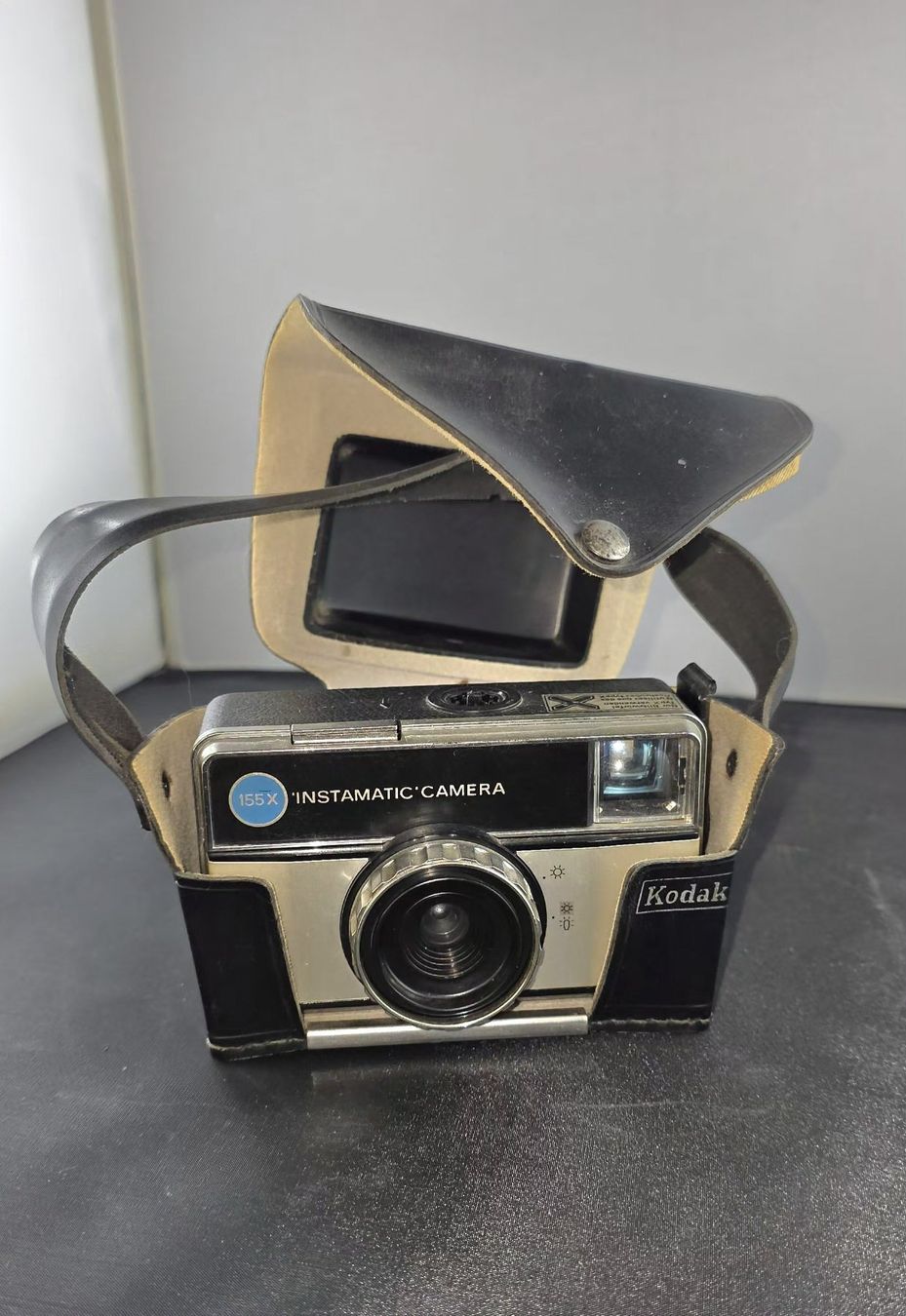 Kodak Fotocamera: Kodak Instamatic 155X Camera mit Originaltasche – Usato da Ebikon venduto da Fredieluz 1