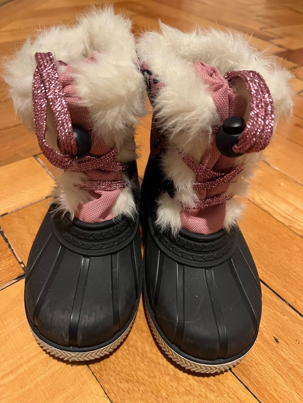 Scarpe per ragazze: Friboo snow boots 24/25 – Usato da Genève venduto da dmt_y25y