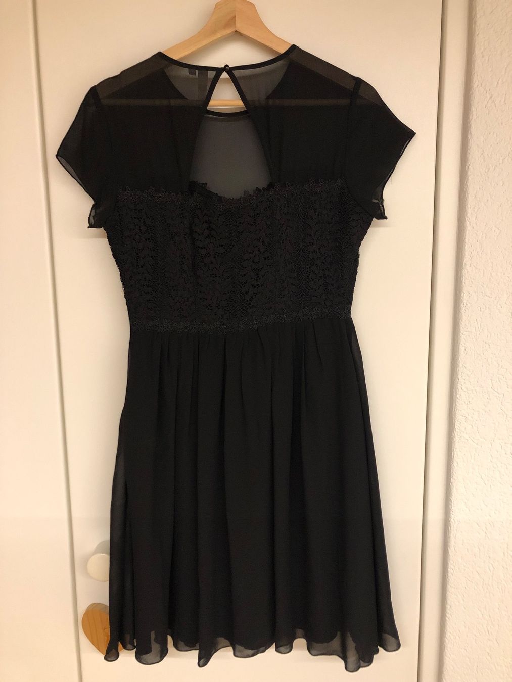 Vestiti: Damenkleid – Usato da Goldswil venduto da Juli20 1