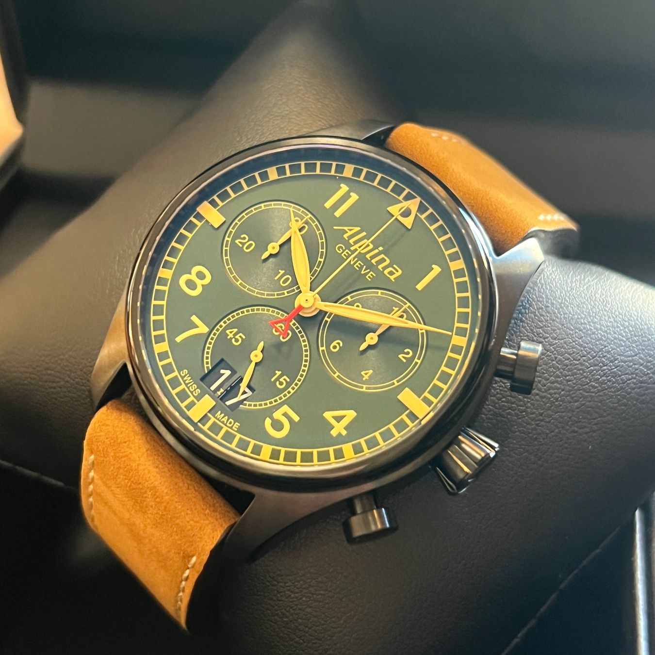 Alpina Orologi: Alpina Startimer Pilot Chrono Big Date Full Set AL-372GR4FBS – Usato da Carouge GE venduto da Watchaser 8