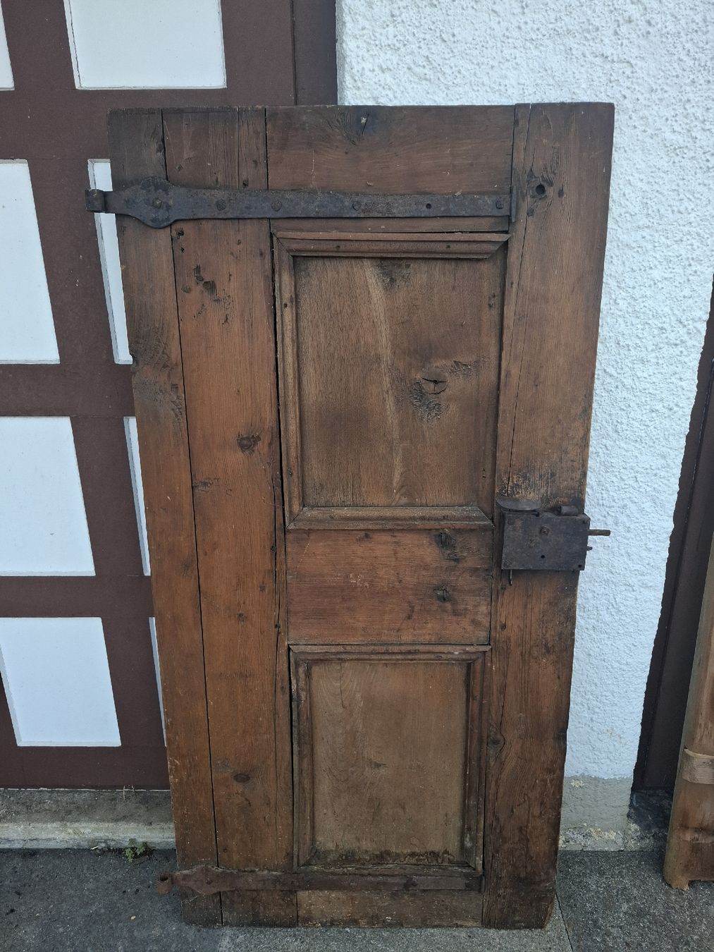 Portes: Antike Hoztür – D'occasion à Gwatt (Thun) par nic_w8vp