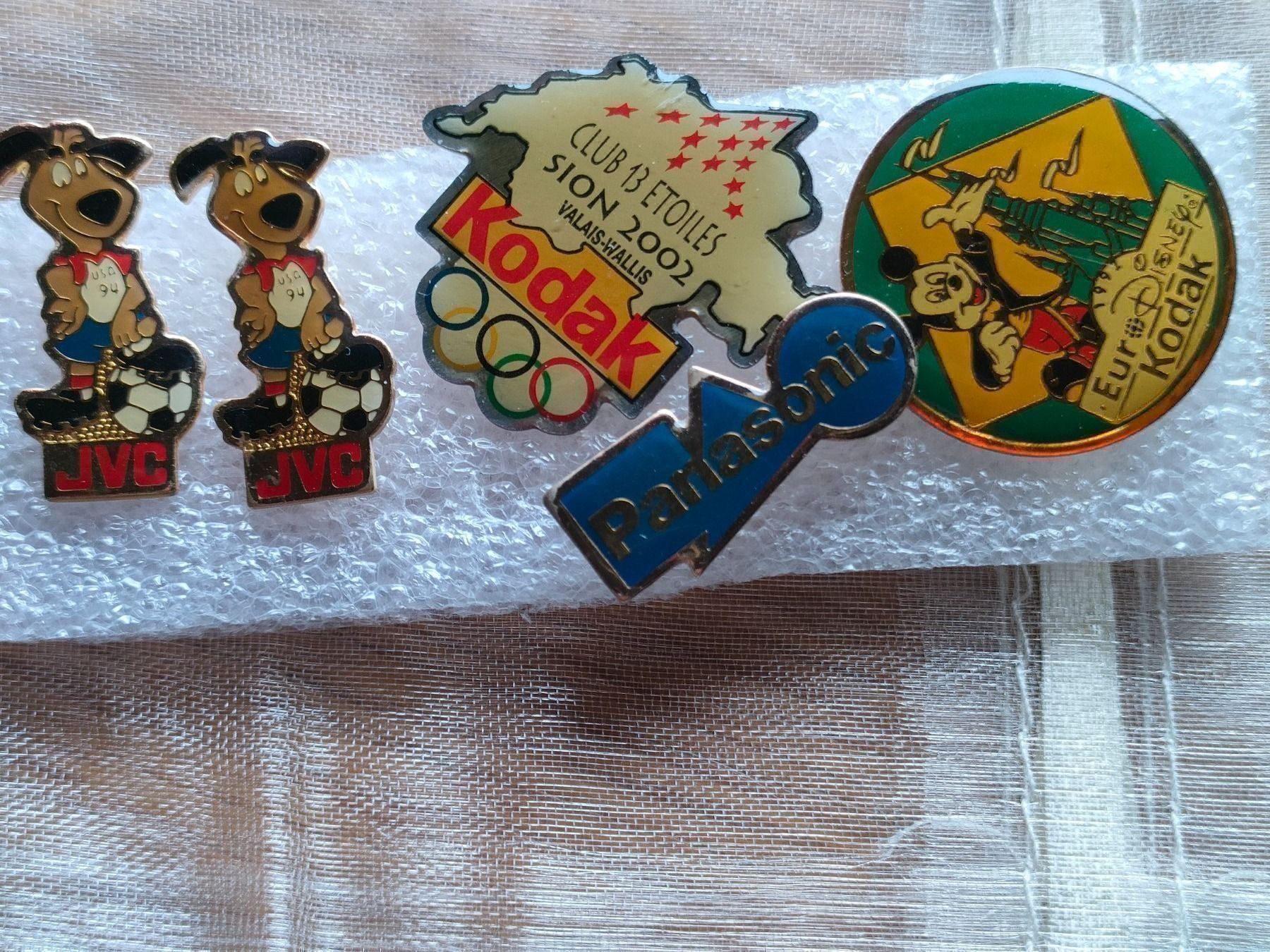 Kodak Placchette & Badge: Pins Kodak/ IVC/Panasonic – Usato da Brugg AG venduto da Mashaba 3