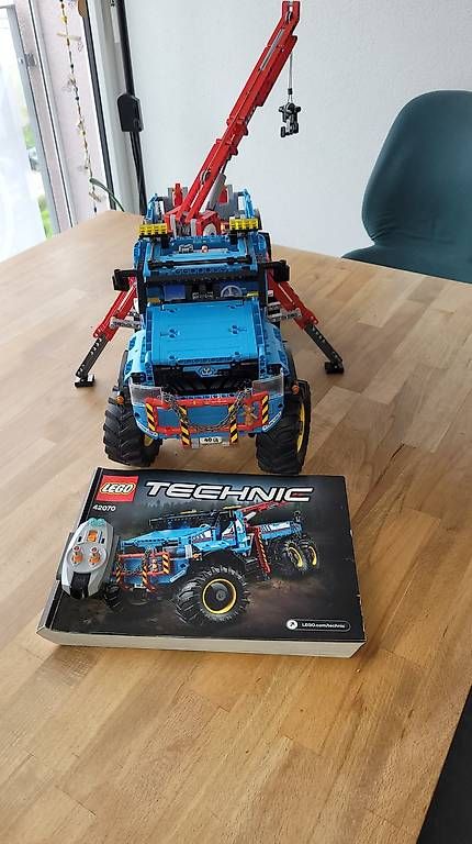 Lego Kit di costruzioni: Allrad-Abschleppwagen 42070 – Usato da Olten venduto da Einwegparadies 4