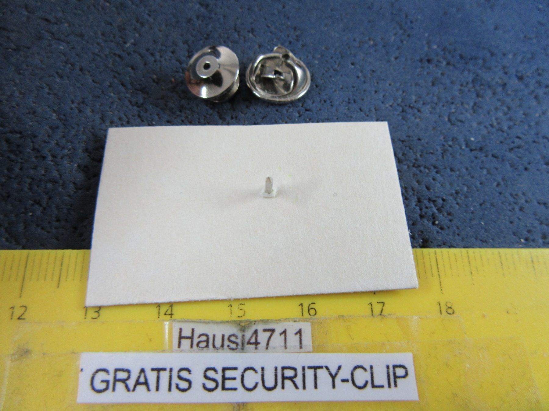 Placchette & Badge: DUESENBERG MORMON 1935 AUTO PIN GLASIERT MIT SECURITY-CLIP – Usato da Ettingen venduto da Hausi4711 1