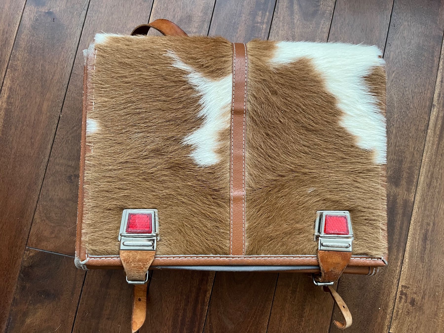 Sacs & sacs à dos: Vintage - Kuhfell - Schulthek – D'occasion à Brugg AG par sln02 1