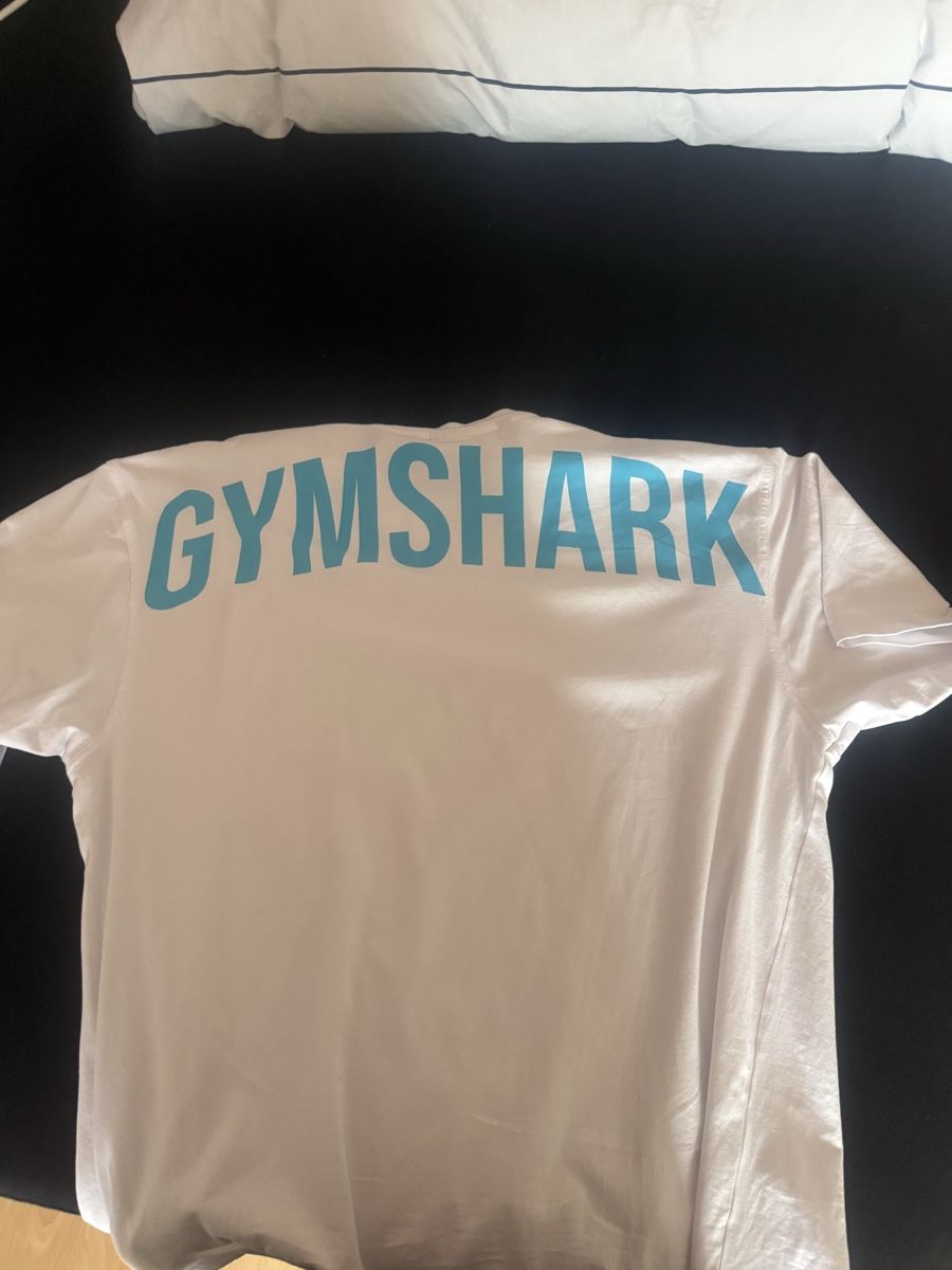 Gymshark T-shirt: Gymshark T Shirt – Nuovo (secondo la descrizione) da Däniken SO venduto da jschenker27 1