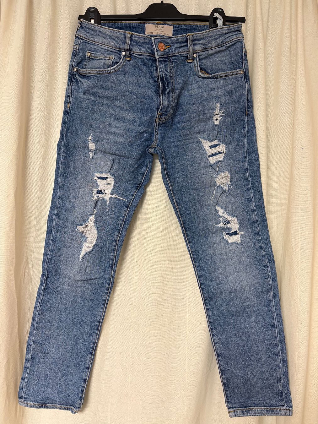 Bershka Jeans: Jeans Bershka – D'occasion à Chavornay par eli_7hdg
