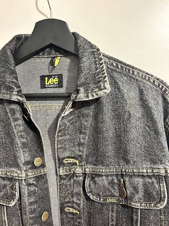 Jacken: Lee Jeansjacke oversize XS unisex – Gebraucht aus Zürich von Claudi823 1