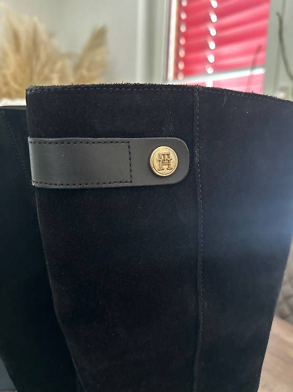 Scarpe da donna: Neue Tommy Hilfiger Lederstiefel – Usato da Eschlikon TG venduto da tak_p2dk 3