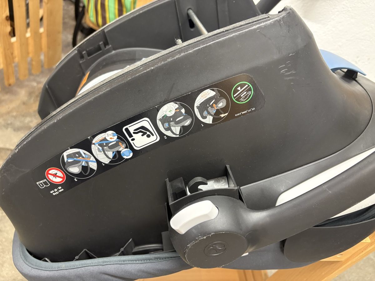 Cybex Seggiolini per auto: Cybex Babyschale Aton B2 i-size – Usato da Zürich venduto da Stebix 4