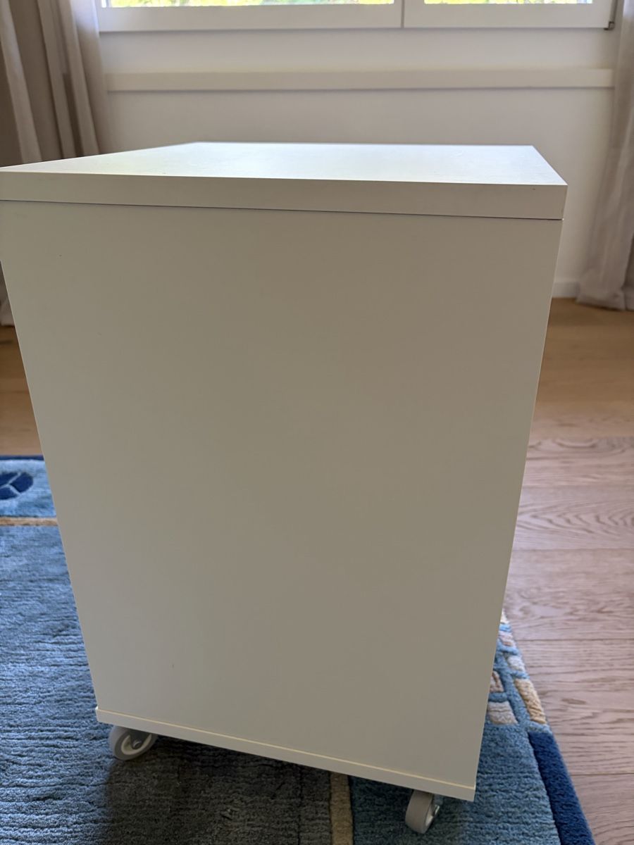 Ikea Banconi: Kleiner Korpus auf Rädern – Usato da Kriens venduto da ast_vnw8 3