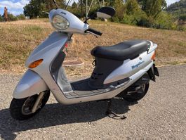 Roller SYM Megalo 125 silber guter Zustand