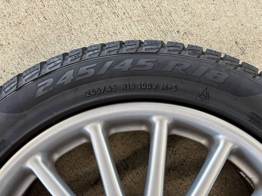 Pneus & Kompletträder: Cerchi e gomme invernali Pirelli  – Gebraucht aus Maroggia von Luca_Ferrario 1