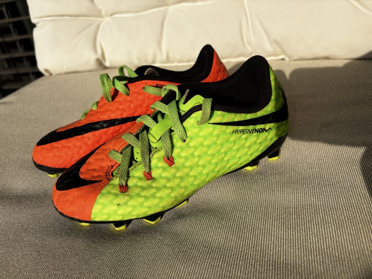 Nike Scarpe per ragazzi: Nike Hypervenom Fussballschuh Kind – Usato da Mettmenstetten venduto da TAC79