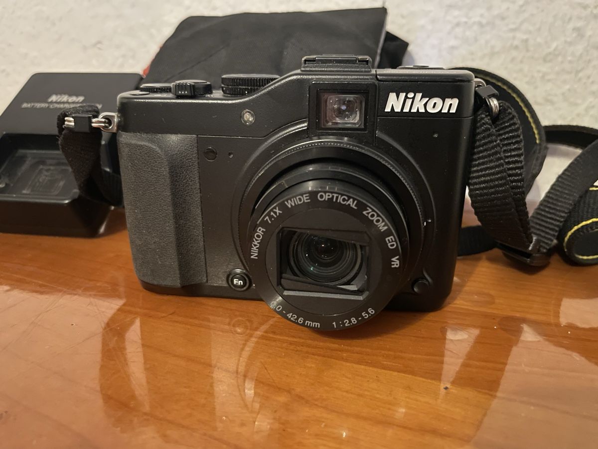 Nikon Fotocamera: Nikon Coolpix P7000 Digital Kamera – Usato da Zürich venduto da semi16 2