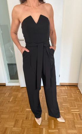 Schwatzes Jumpsuit