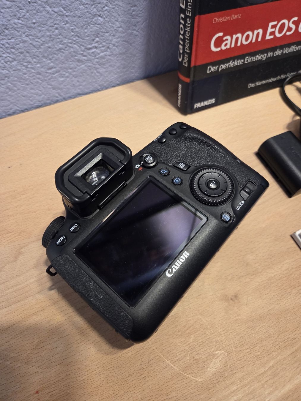 Canon Fotocamera: Canon eos 6D Body mit Zubehör – Usato da Thierachern venduto da bcguggi 4