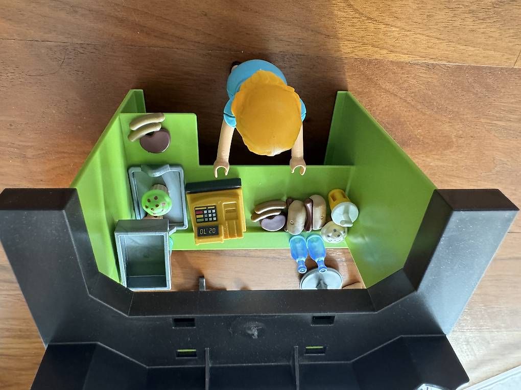 Spielzeuge: Playmobil Strandkiosk – Gebraucht aus Neftenbach von reg_2fvh 1