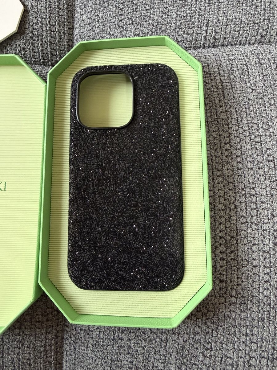 Swarovski Cover & Protezioni schermo: Swarowski Hülle 14 Pro – Usato da Goldingen venduto da Wibli96