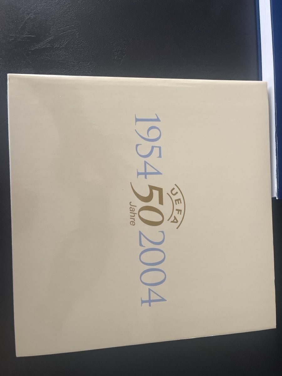 Libri: UEFA 50 jarre 1954/2004 collector – Usato da Prangins venduto da Rodard8 5