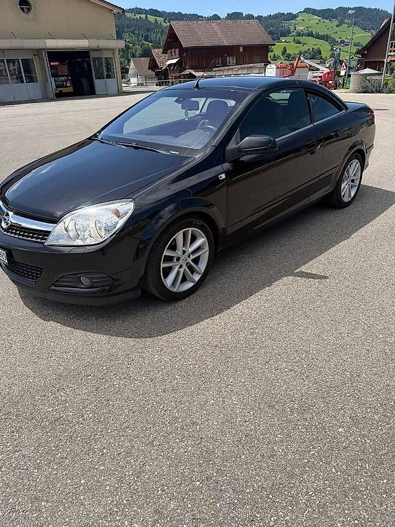 Autos: Opel Astra  – D'occasion à Bazenheid par kri_npn7