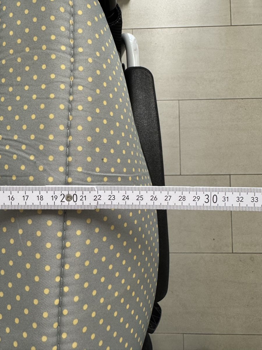 Sedie a rotelle: Rollstuhl SOMA leicht gebraucht Sitzbreite 40cm – Usato da Birsfelden venduto da inf_l2yy 2