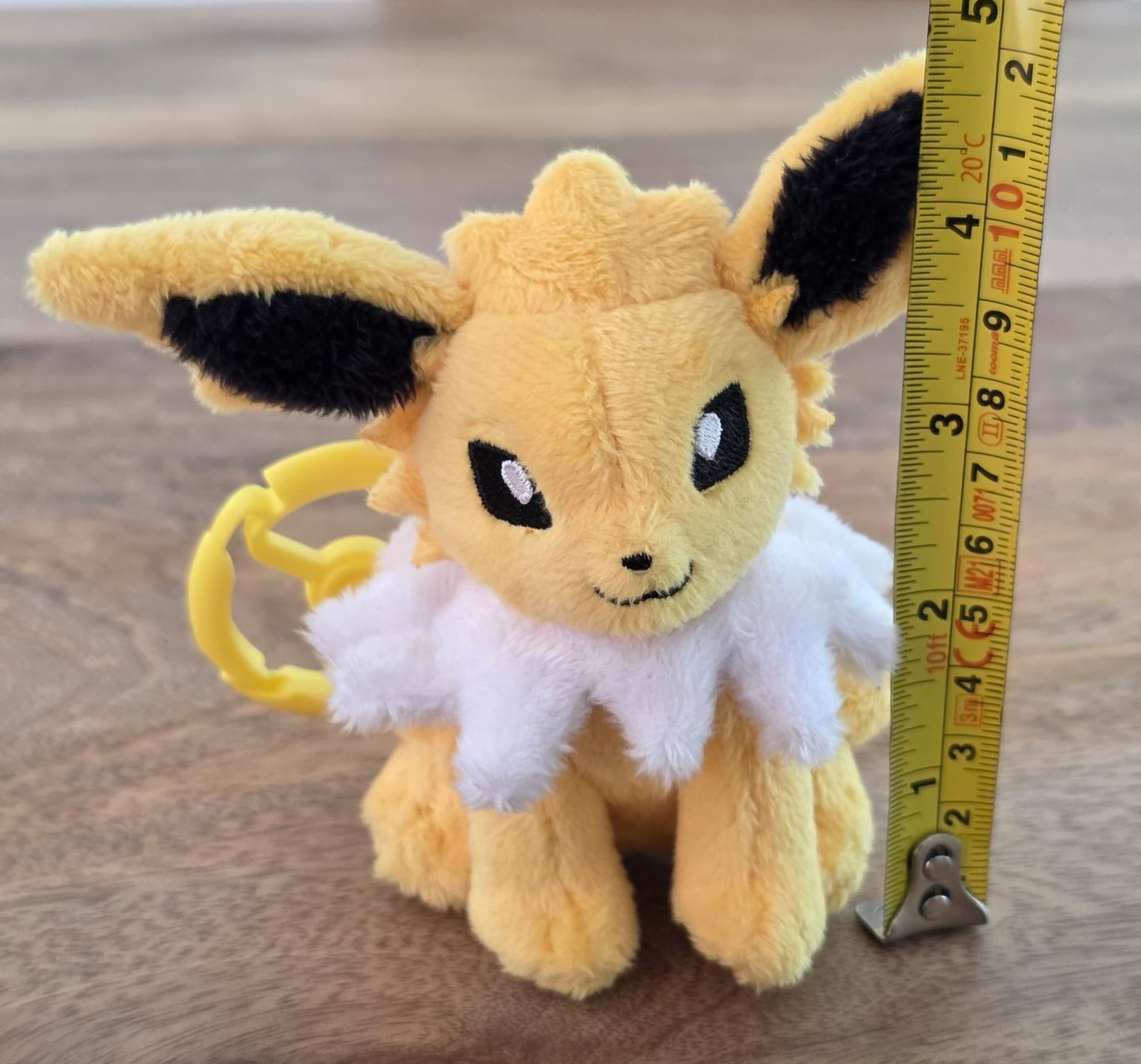 Pokémon Giocattoli: Pokemon Jolteon Plüschtier Anhänger – Nuovo (secondo la descrizione) da Rheinsulz venduto da Dred 4
